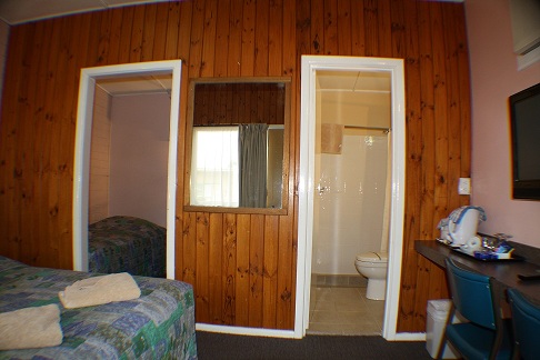 Nhill Oasis Motel - Family Room